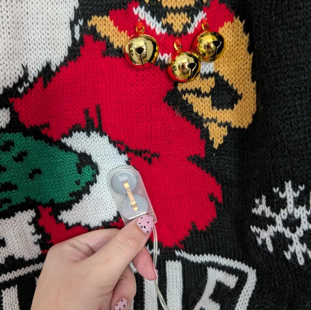 Holiday Time Straight Outta North Pole Light Up Ugly Christmas Sweater L - Picture 4 of 5